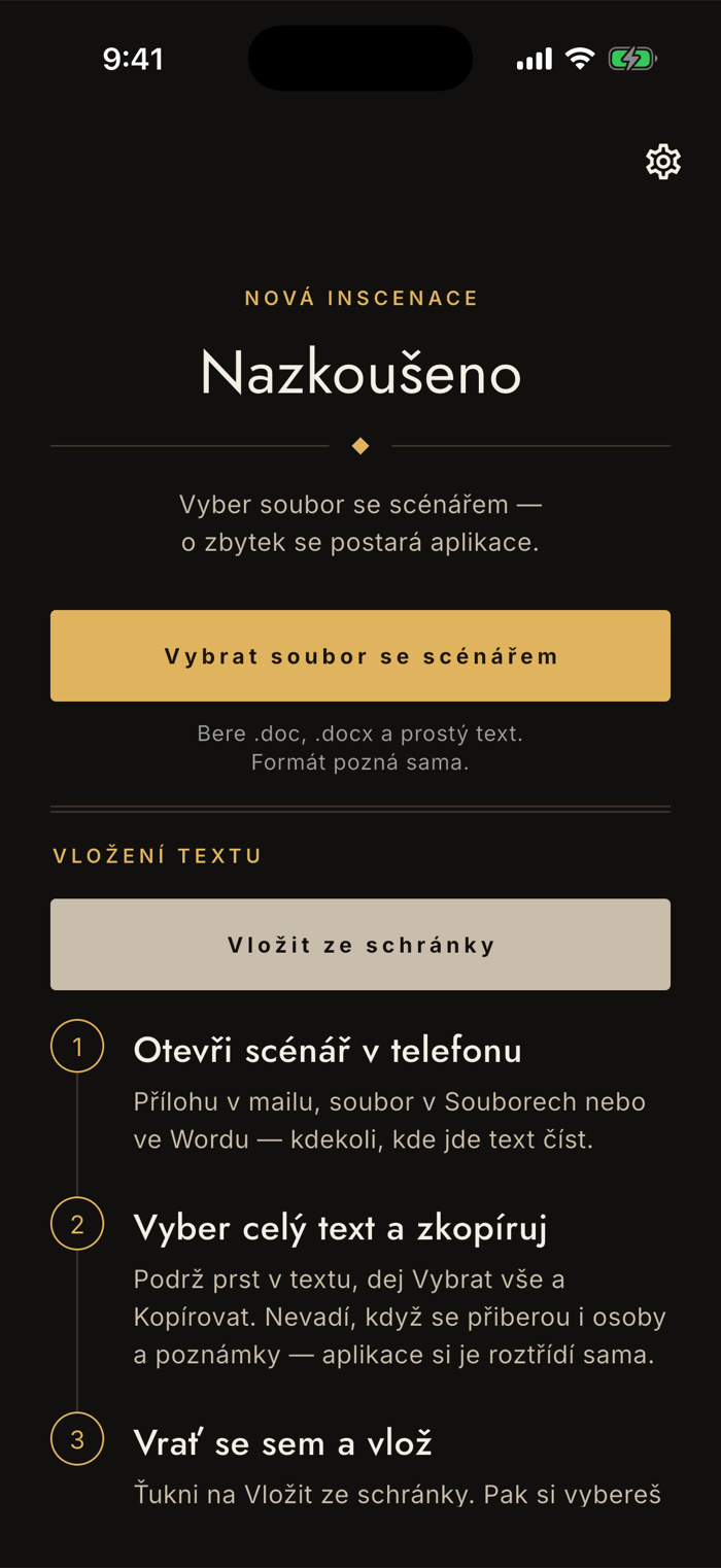 Obrazovka importu v appce Nazkoušeno s rozbalenou cestou Vložení textu: tlačítko Vložit ze schránky a tři číslované kroky návodu.