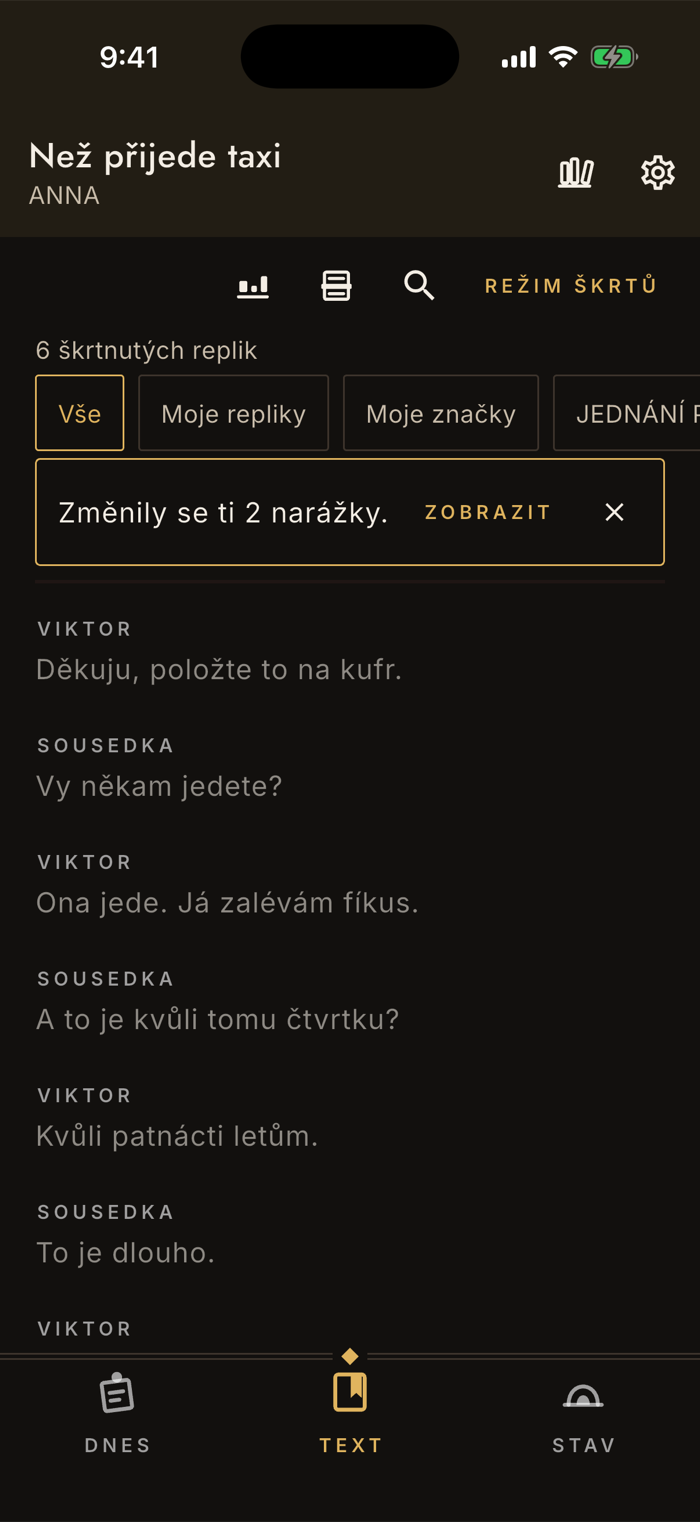 Pruh nad textem s hlášením Změnily se ti 2 narážky, tlačítkem Zobrazit a křížkem pro zavření; nad ním počet škrtnutých replik.